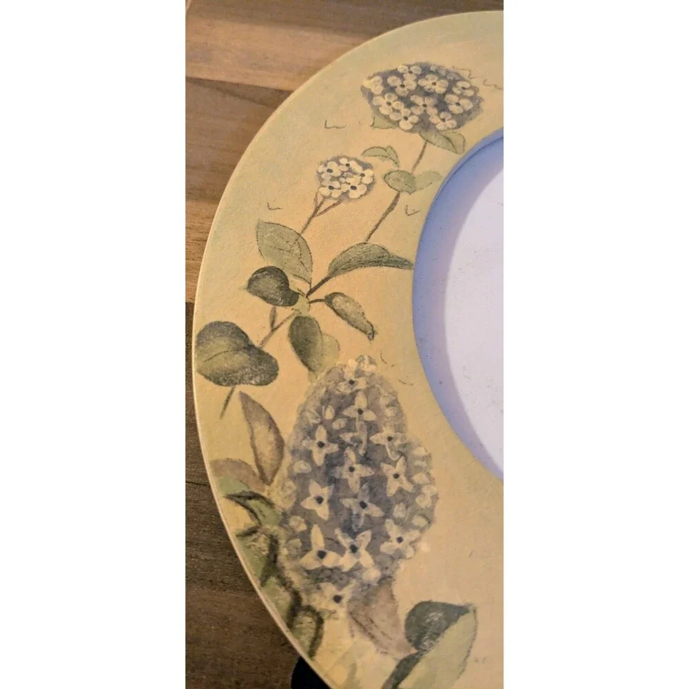 Pair of Vintage Fetco Cheri Blum floral oval picture frames 3.5